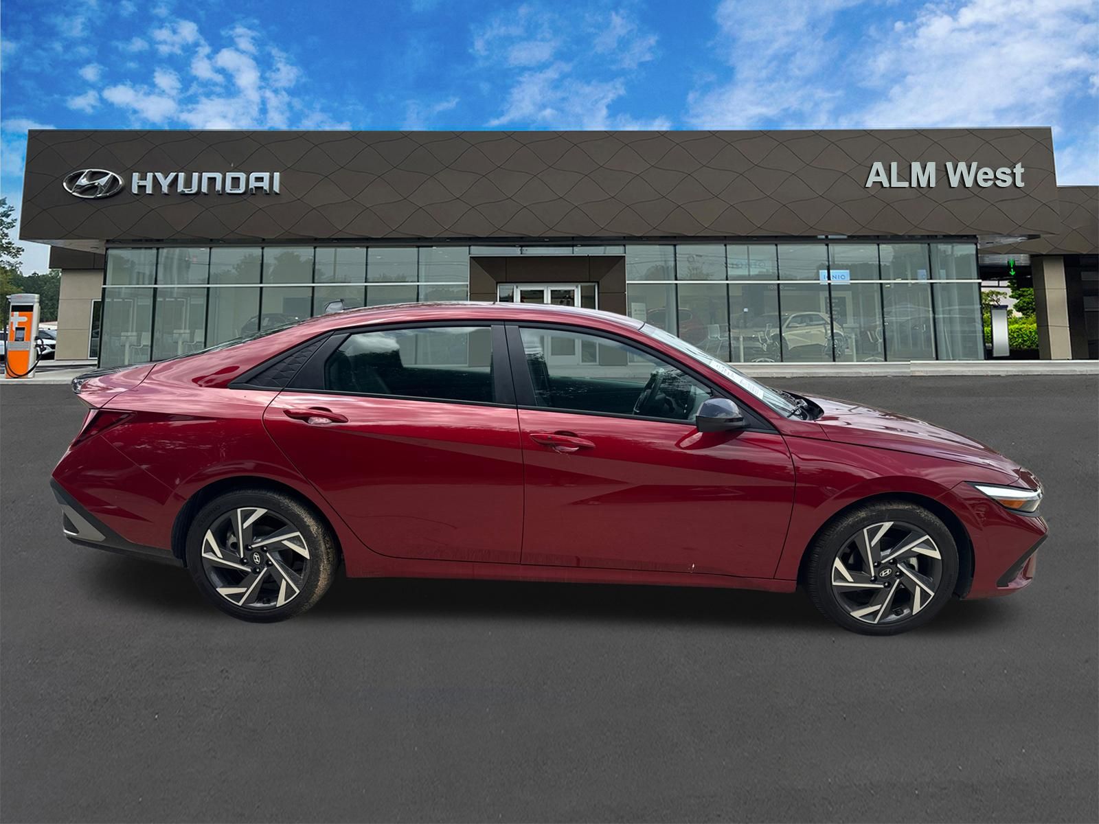 Certified Used 2025 Red Hyundai SEL Sport image 4