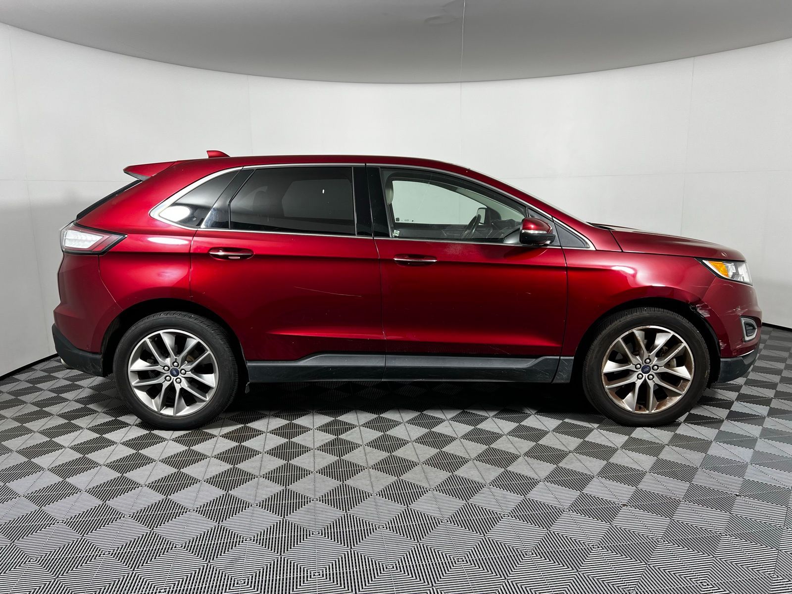 Thumbnail: 2015 Ford Edge - 4