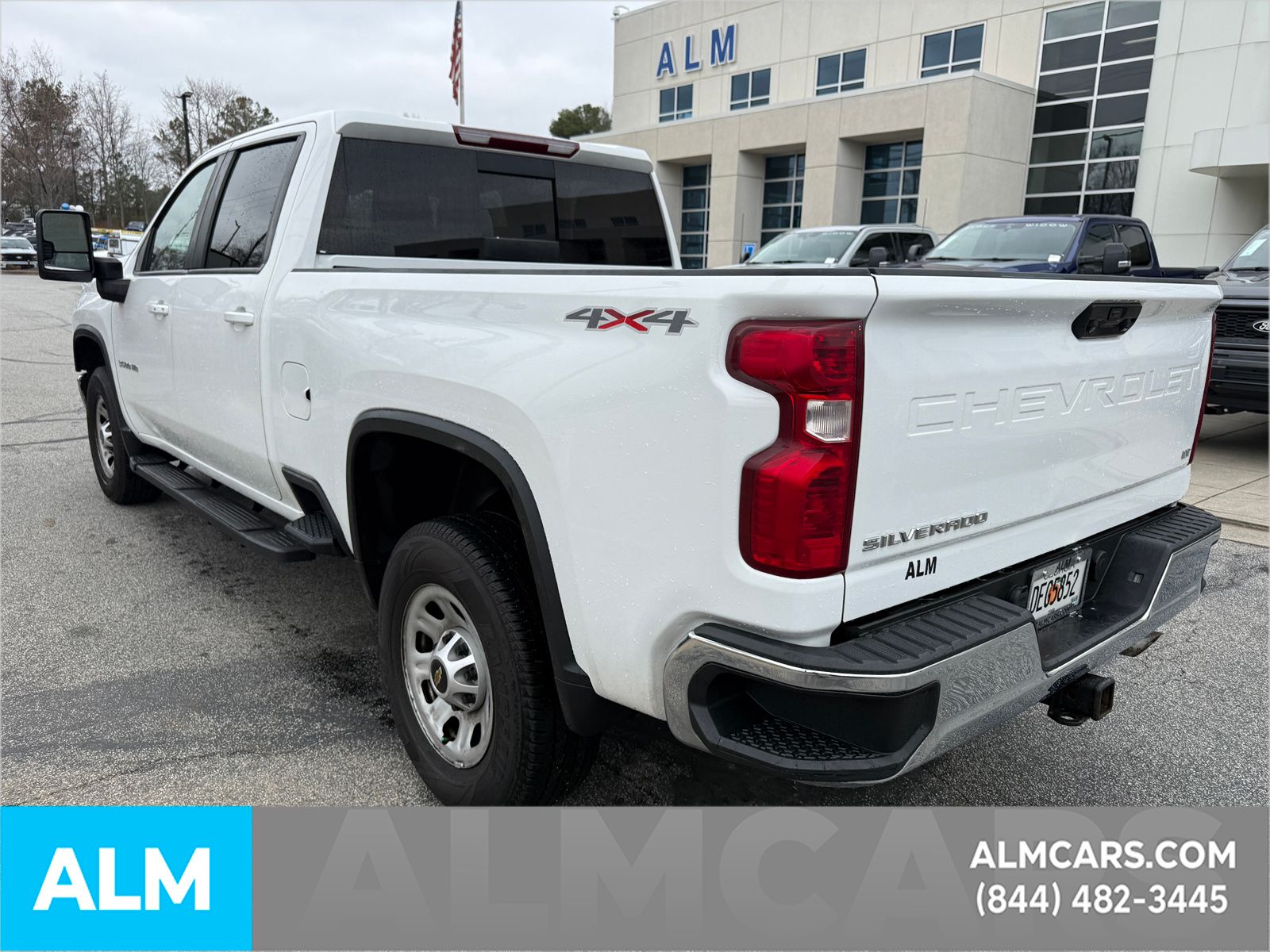 Used 2022 White Chevrolet LT image 11
