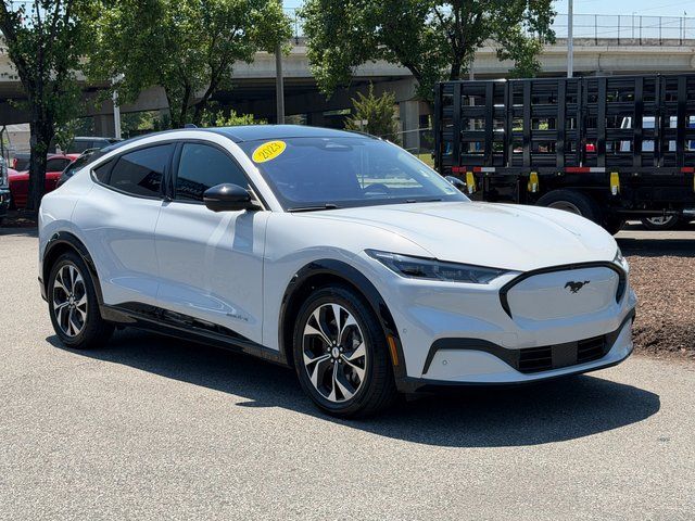 2023 Ford Mustang-Mach-e Premium's photo
