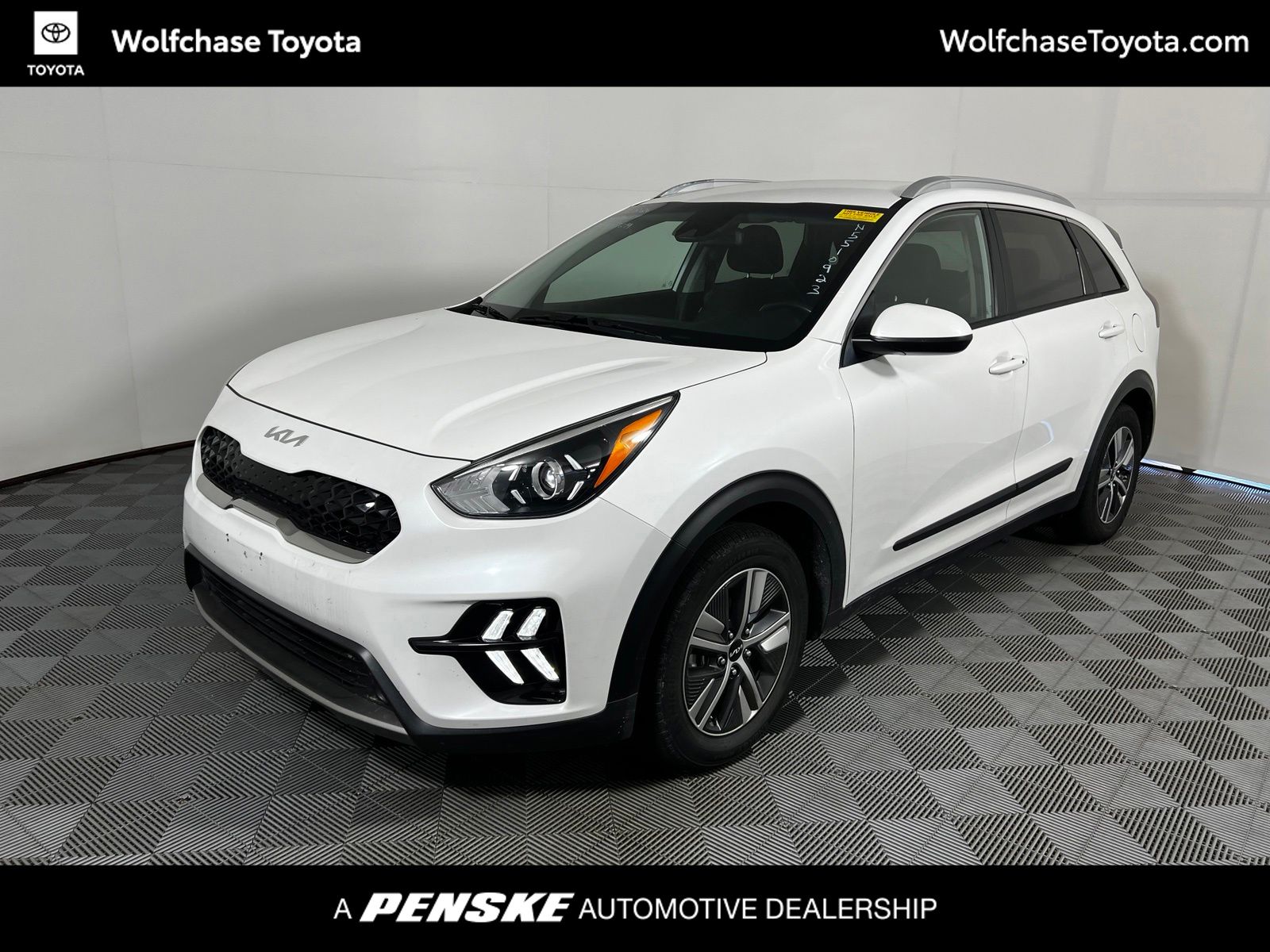 Thumbnail: 2022 Kia Niro - 1
