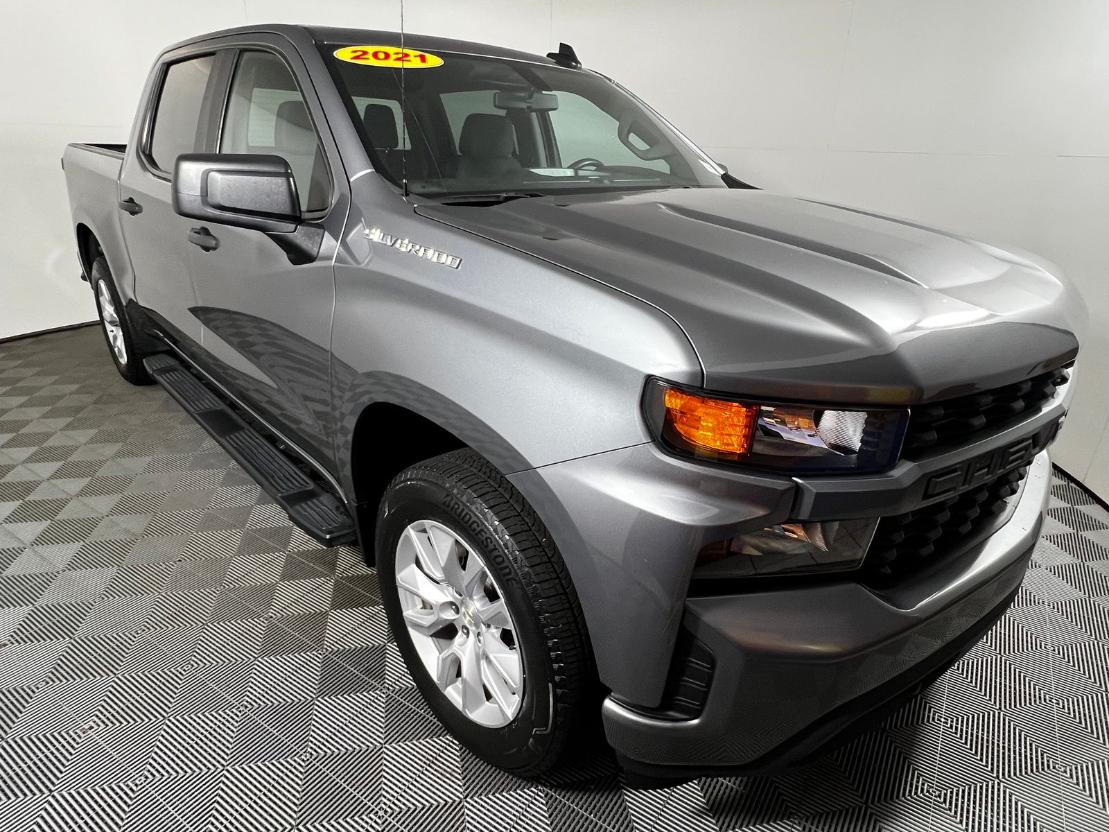 Thumbnail: 2021 Chevrolet Silverado 1500 - 3