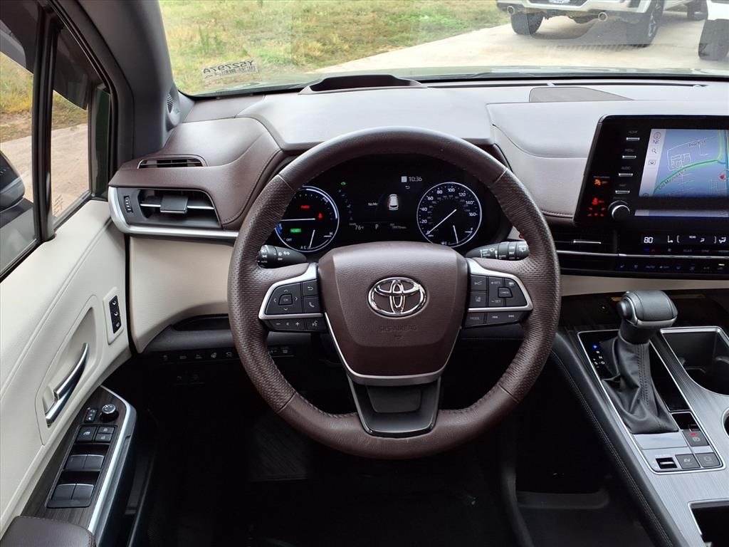 2023 Toyota Sienna Platinum Green at AutoSavvy Houston Southwest