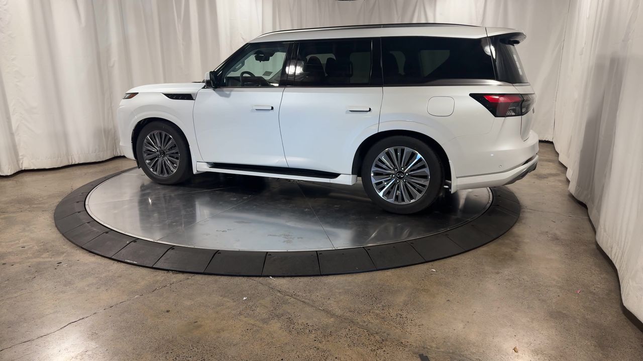 2025 Infiniti QX80 Sensory photo 8