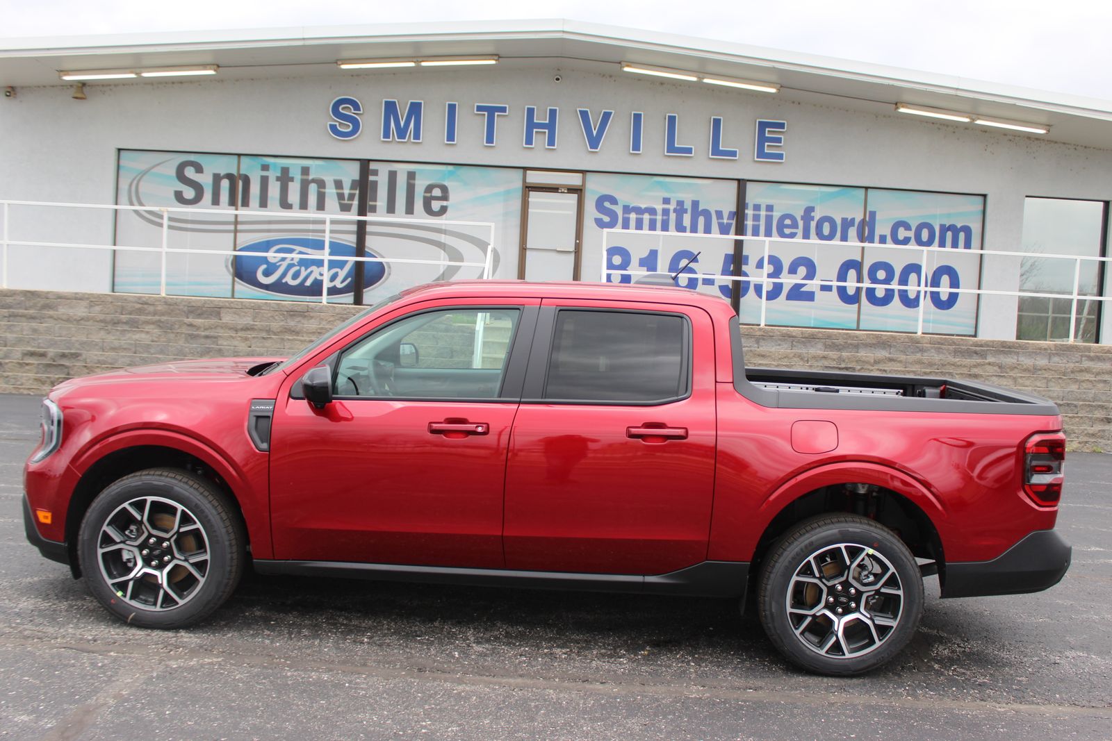 View vehicle photo 4