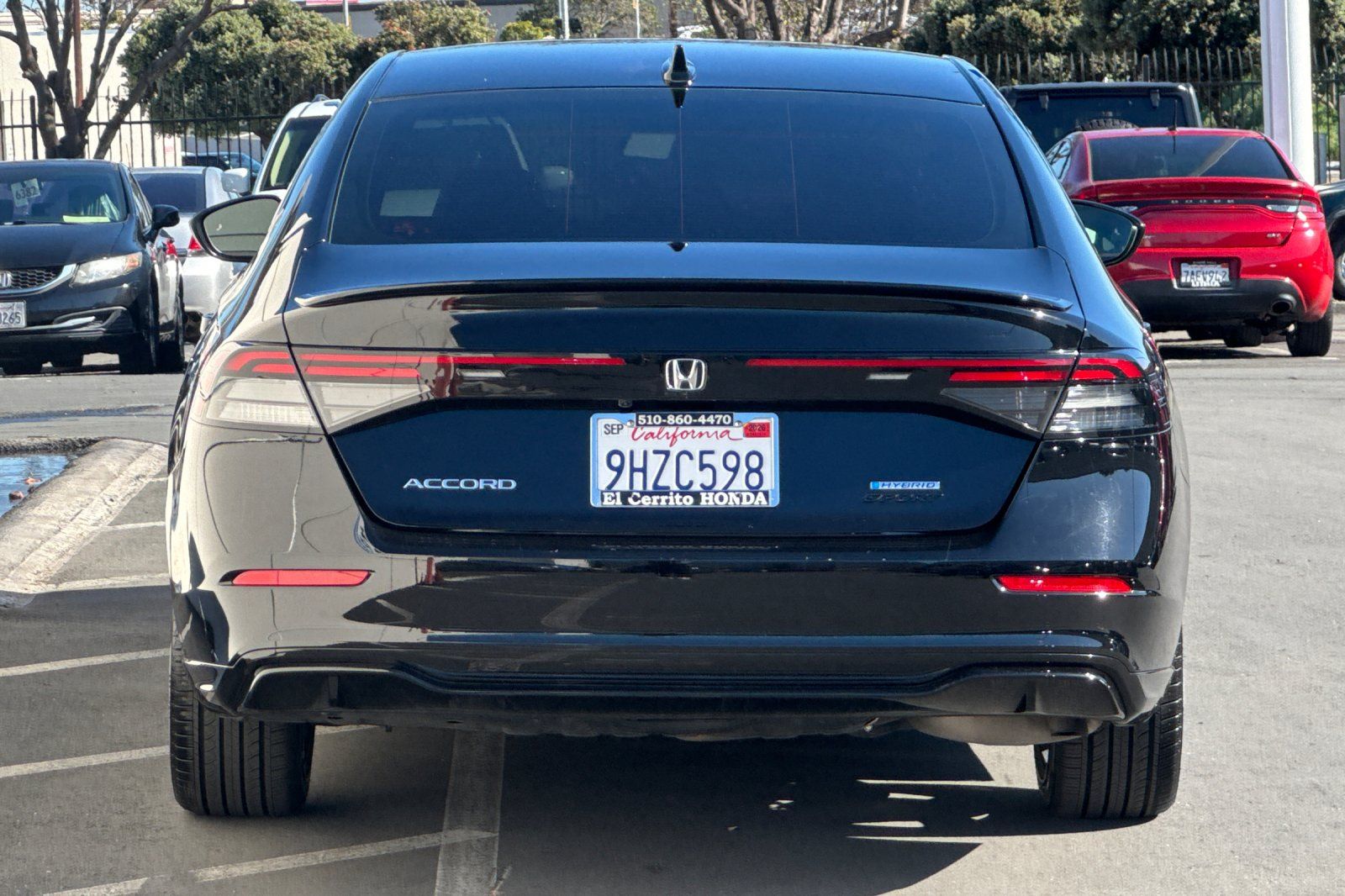 View vehicle photo 4