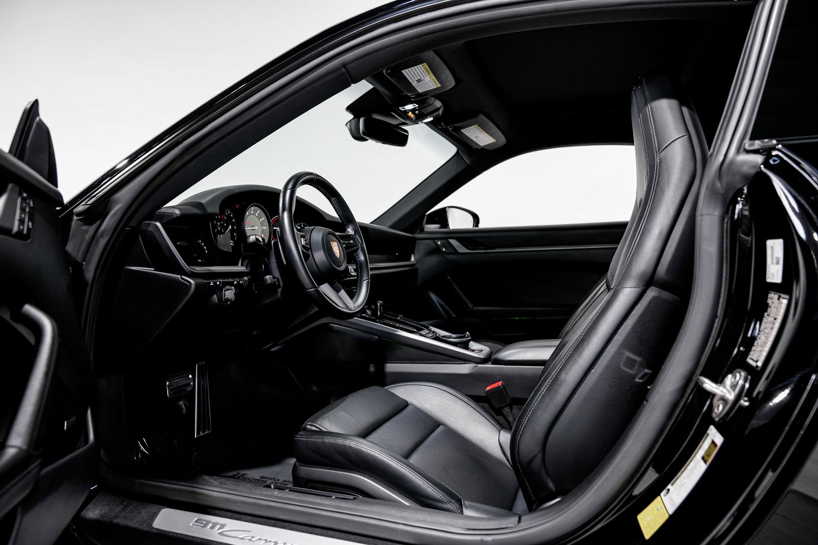 2022 Porsche 911 Carrera 4S — photo 20