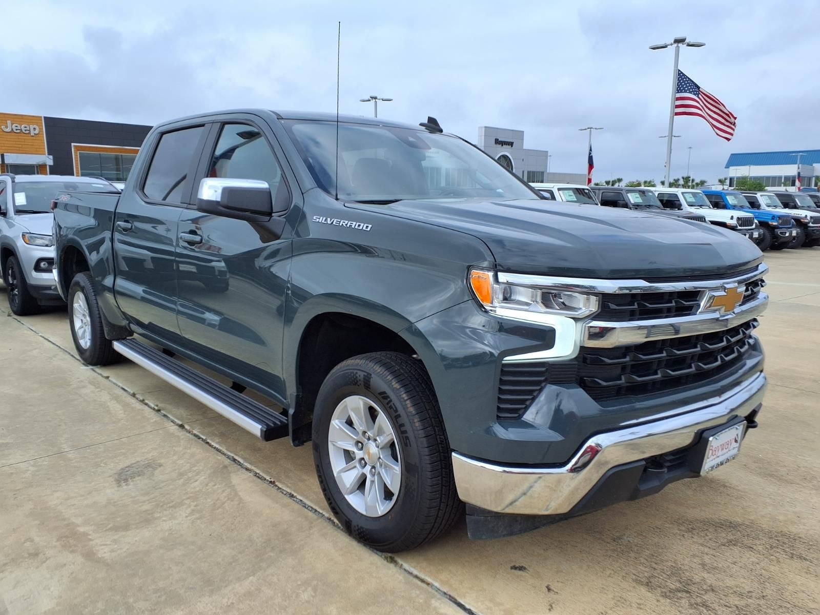 2025 Chevrolet Silverado 1500 LT - 2