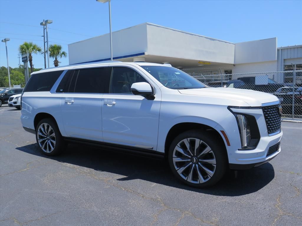 Vibrant White Tricoat 2026 Cadillac Escalade ESV Luxury 4WD SUV / Crossover Four-Wheel Drive