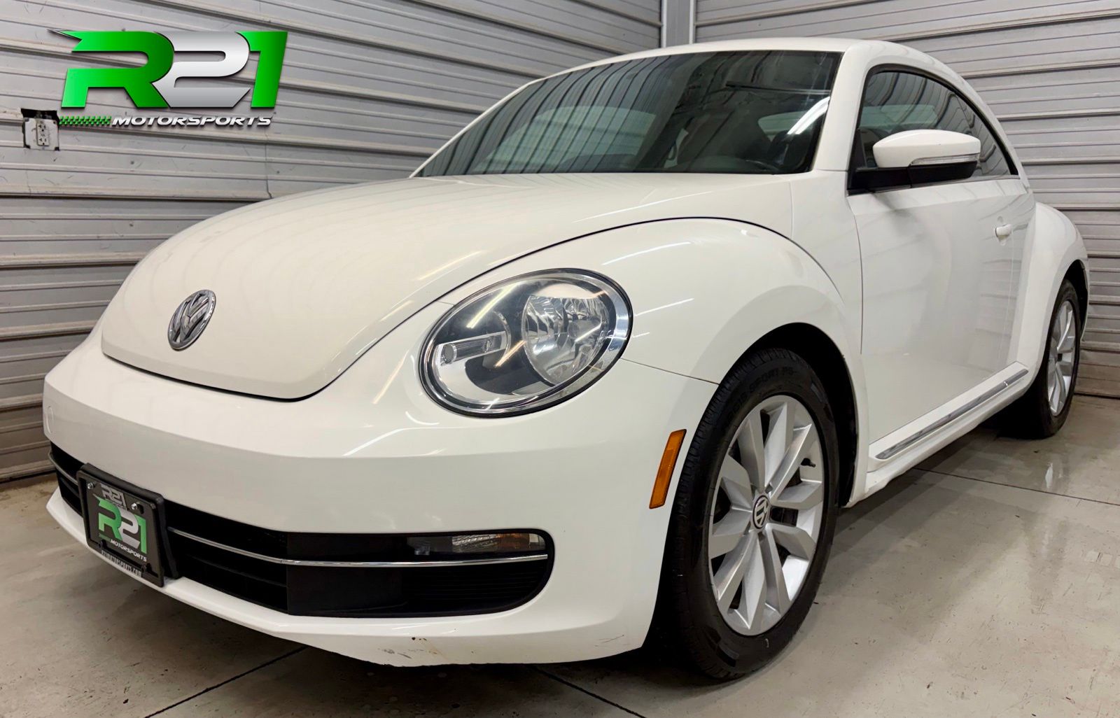 White 2013 Volkswagen Beetle Hatchback Front-Wheel Drive 6-Speed Manual