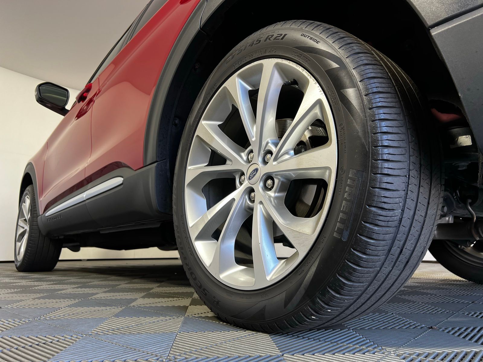 Thumbnail: 2022 Ford Explorer - 12