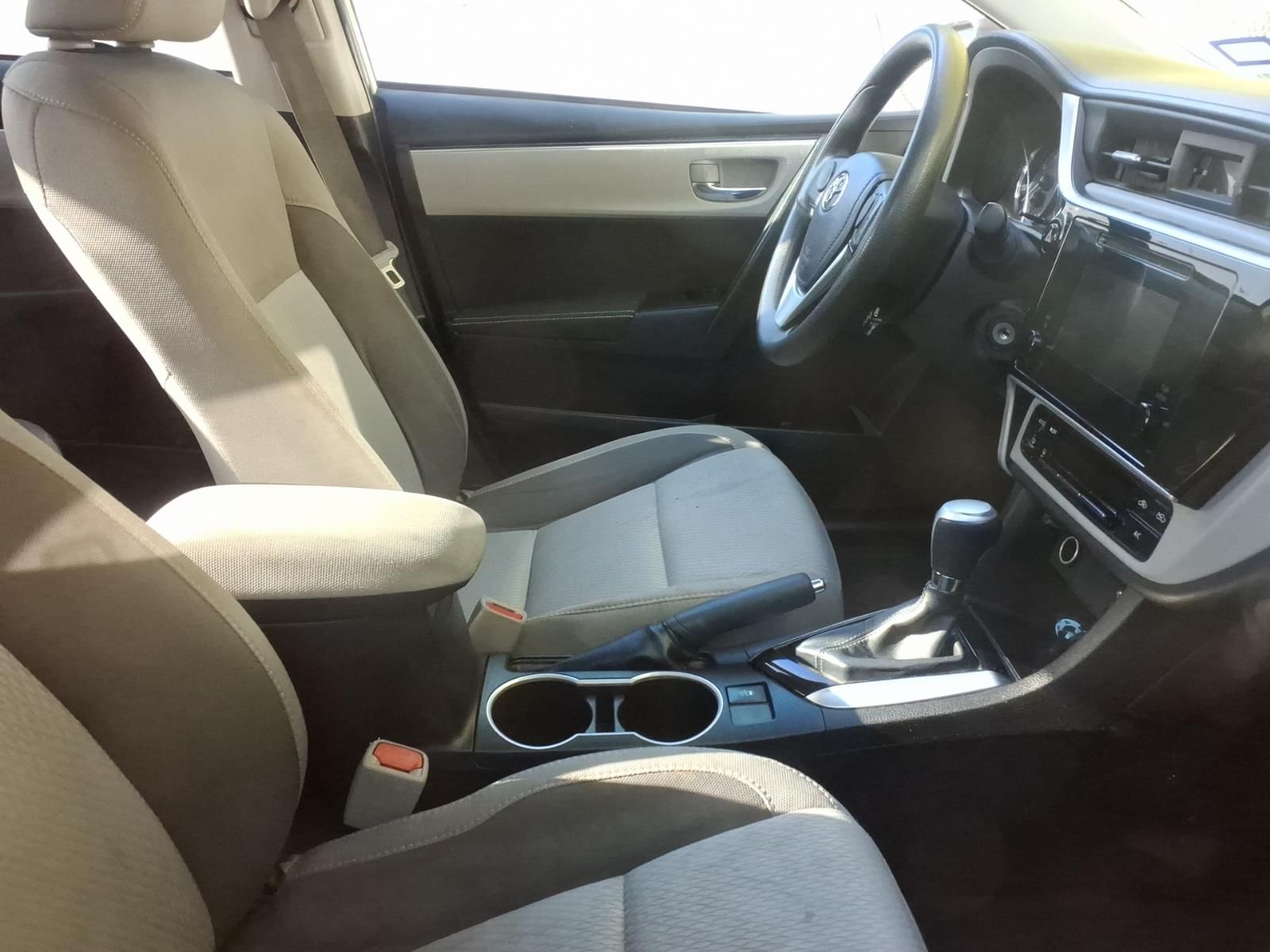 2018 Toyota Corolla LE White at Emmons Autoplex