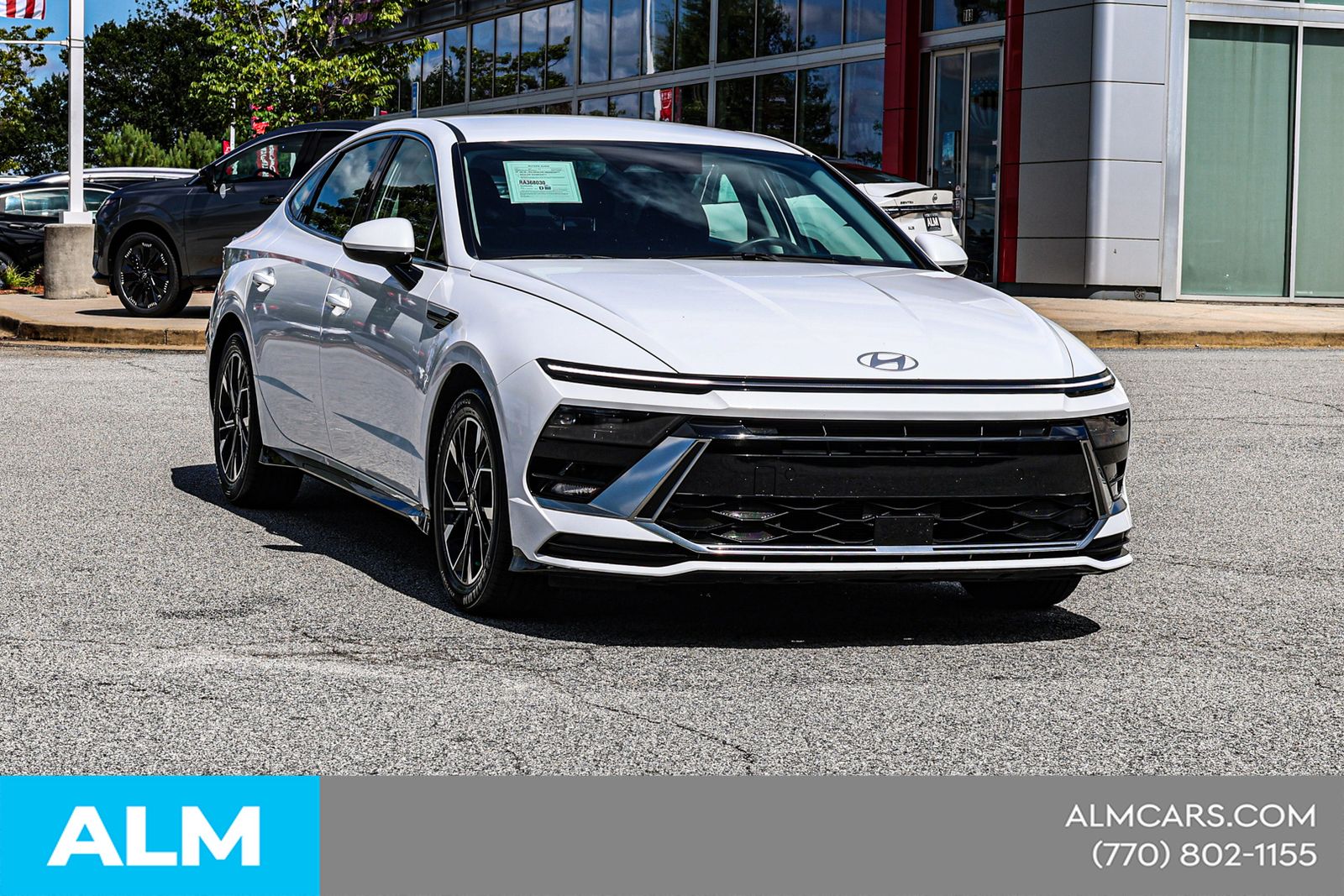 Used 2024 White Hyundai SEL image 5