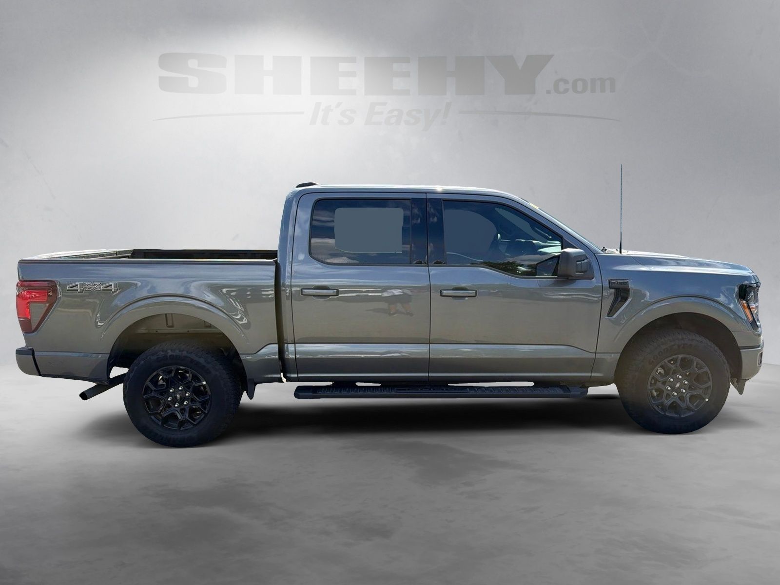 Used 2025 Carbonized Gray Metallic Ford XLT image 10