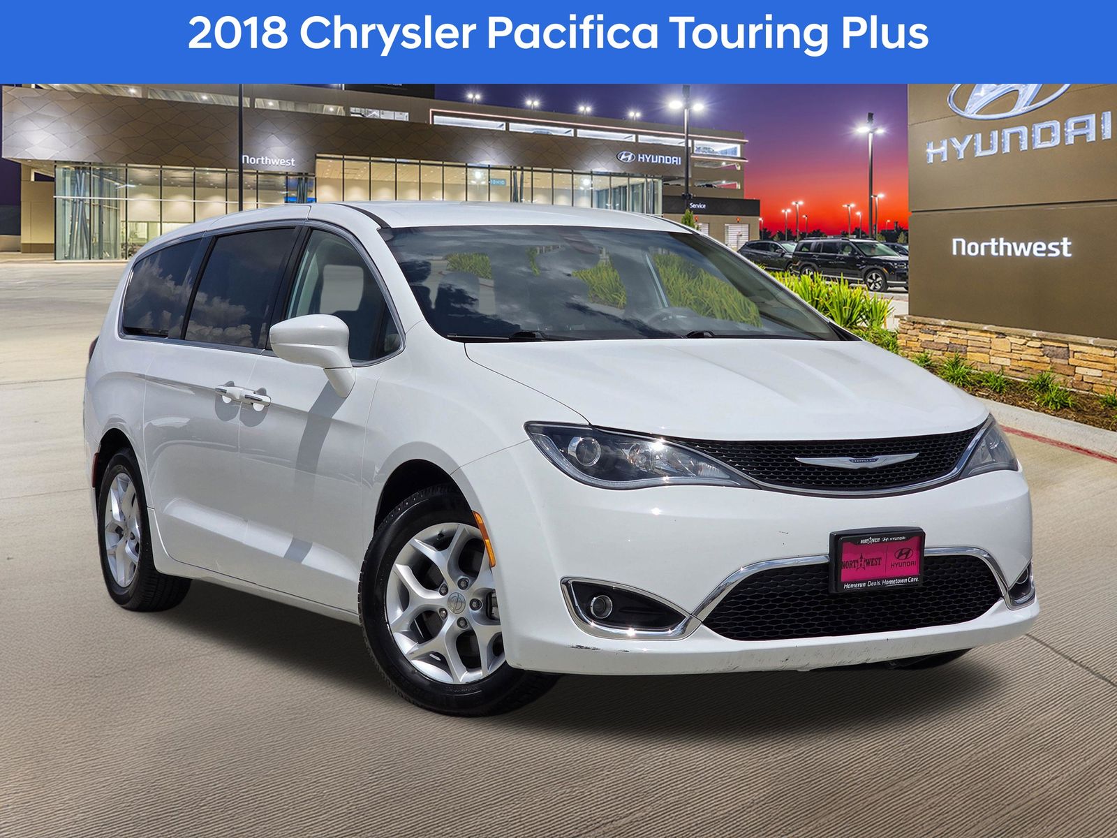 Bright White Clearcoat 2018 Chrysler Pacifica Minivan Front-Wheel Drive 9-Speed Automatic