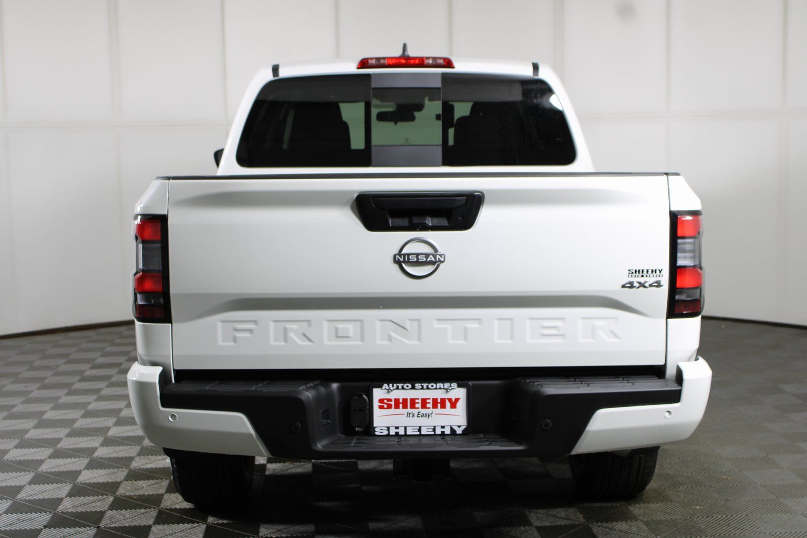 View vehicle photo 5