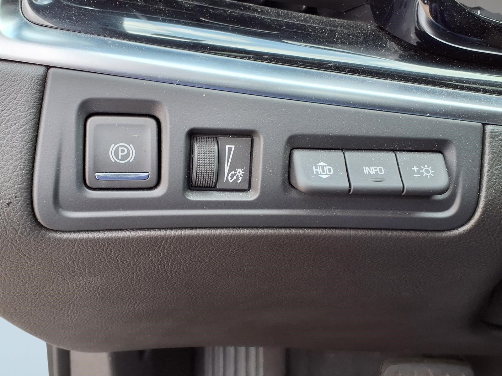 2023 Cadillac XT6 Premium Luxury Silver at Bayway Cadillac of The Woodlands