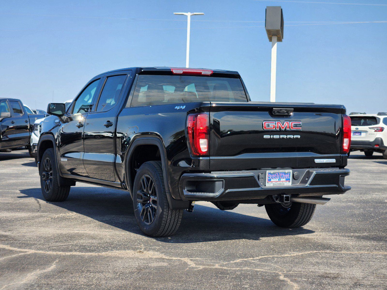 2025 GMC Sierra 1500 Elevation 4