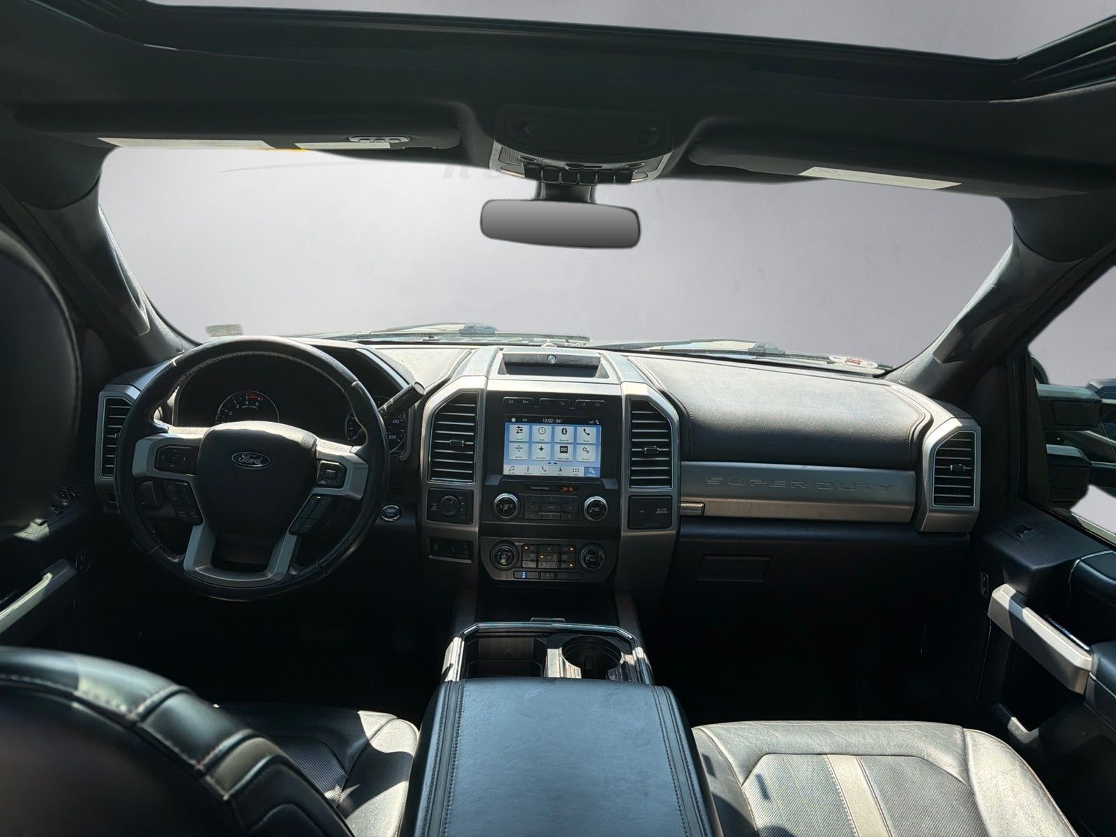 Used 2019 Black Ford Platinum image 3