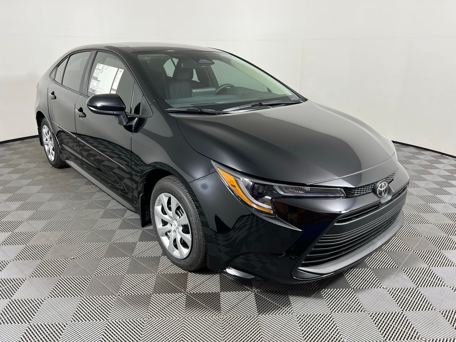 2025 Toyota Corolla LE 3
