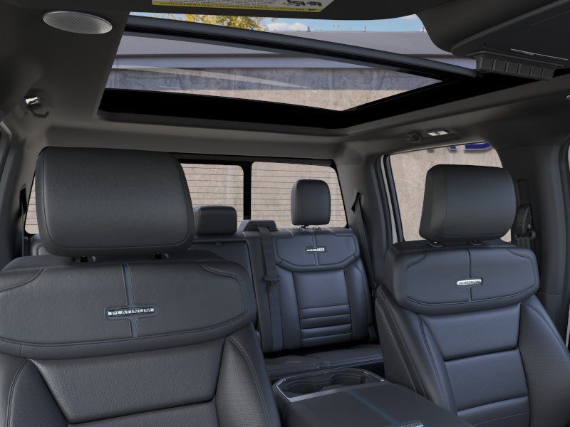 New 2026 Star White Metallic Tri-Coat Ford Platinum image 22