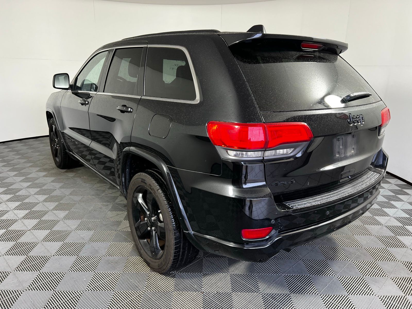 Thumbnail: 2015 Jeep Grand Cherokee - 7