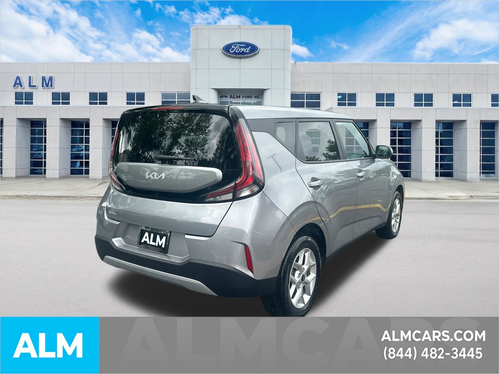 Used 2025 Steel Gray Kia LX image 5