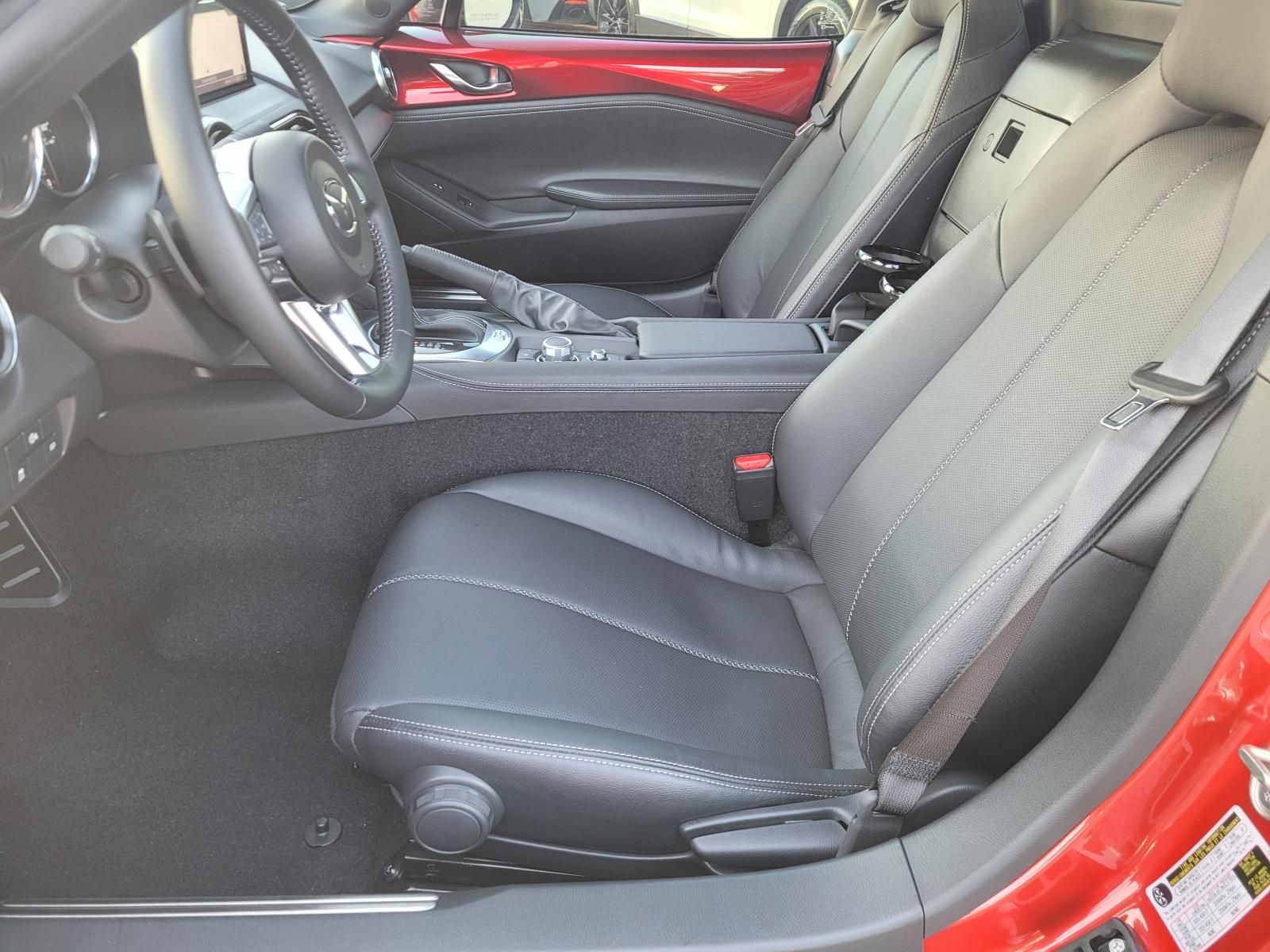 used 2025 Mazda MX-5 Miata RF car, priced at $35,900