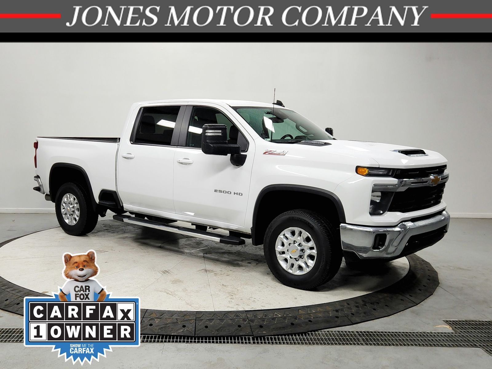 Summit White 2025 Chevrolet Silverado 2500HD LT Crew Cab 4WD Pickup Truck Four-Wheel Drive Automatic