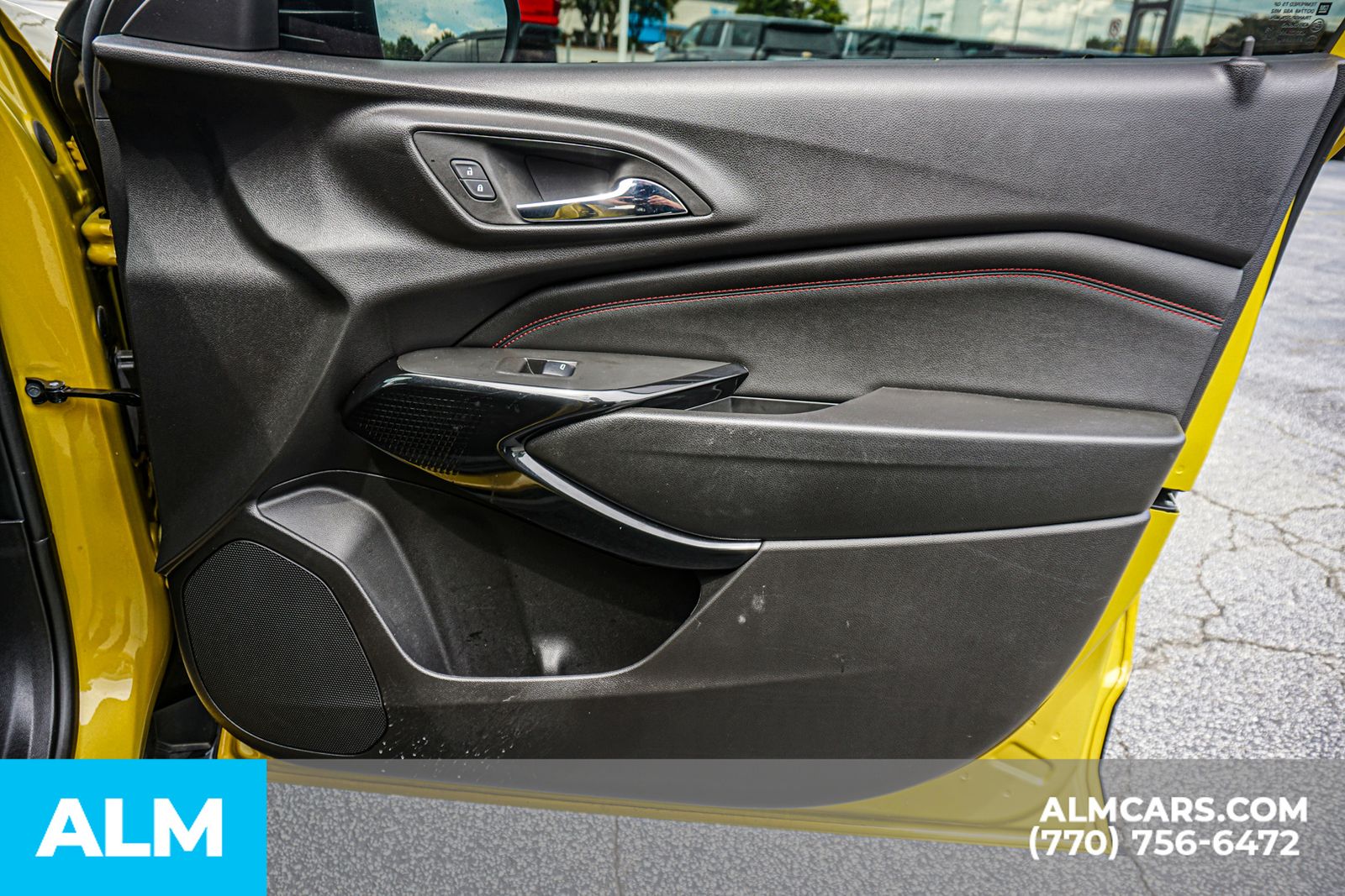 Used 2025 Yellow Chevrolet 2RS image 46