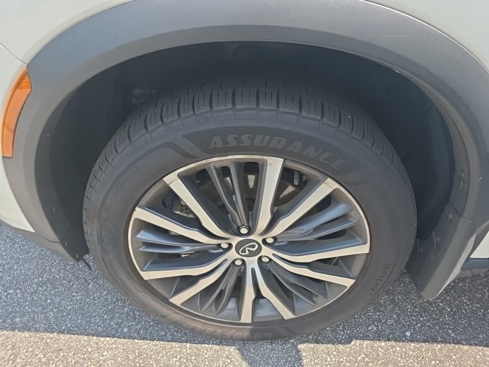 2024 Majestic White INFINITI QX60 Sensory AWD SUV