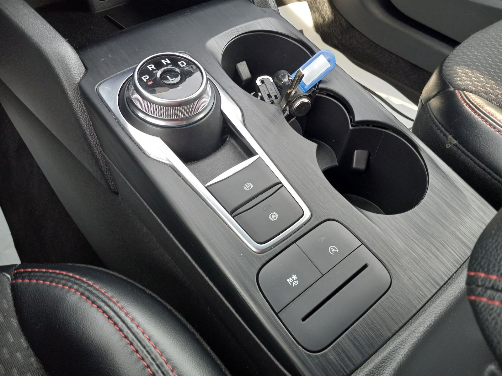 2024 Ford Escape image 24