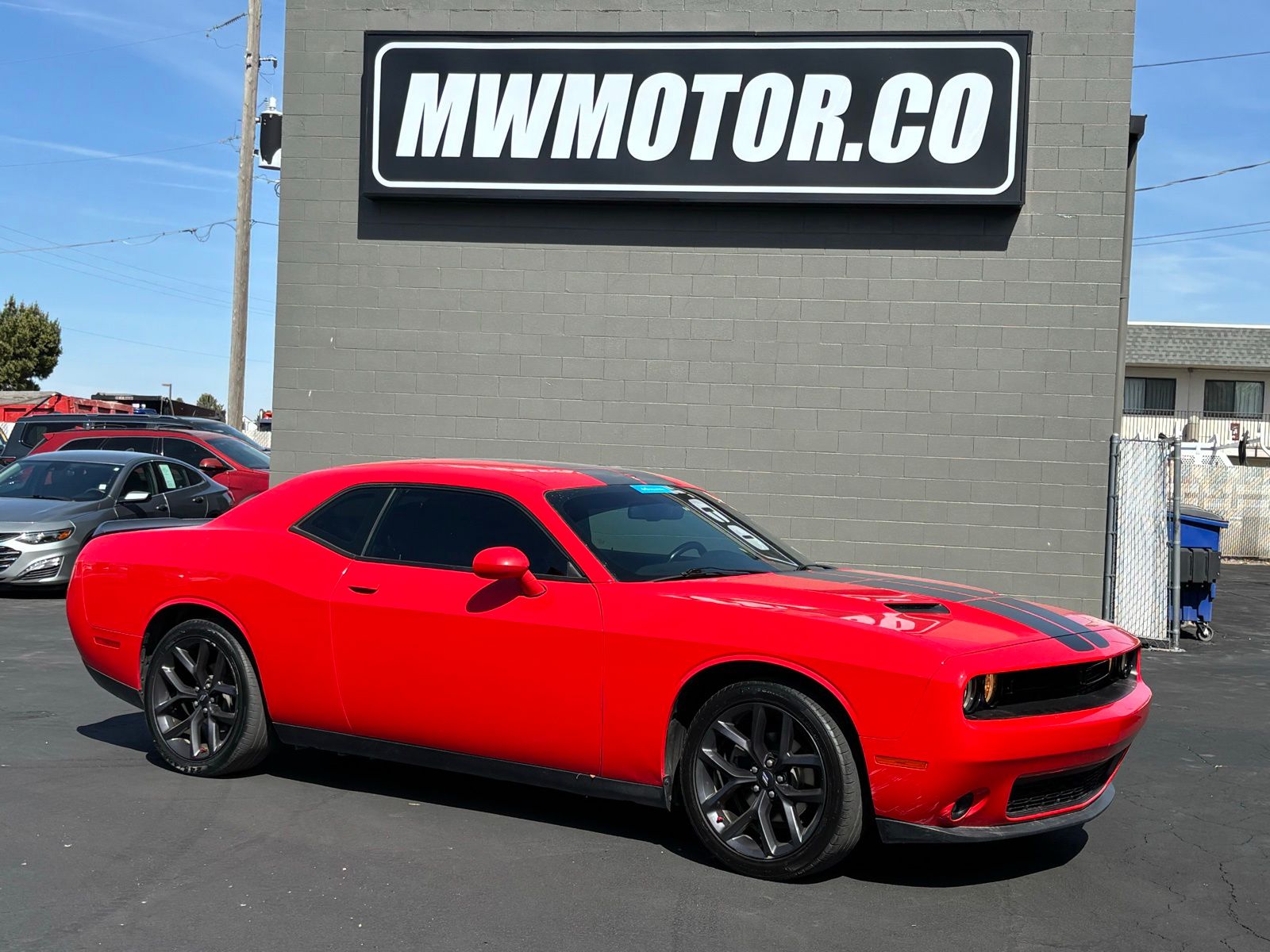 2020 Dodge Challenger SXT Auto's photo