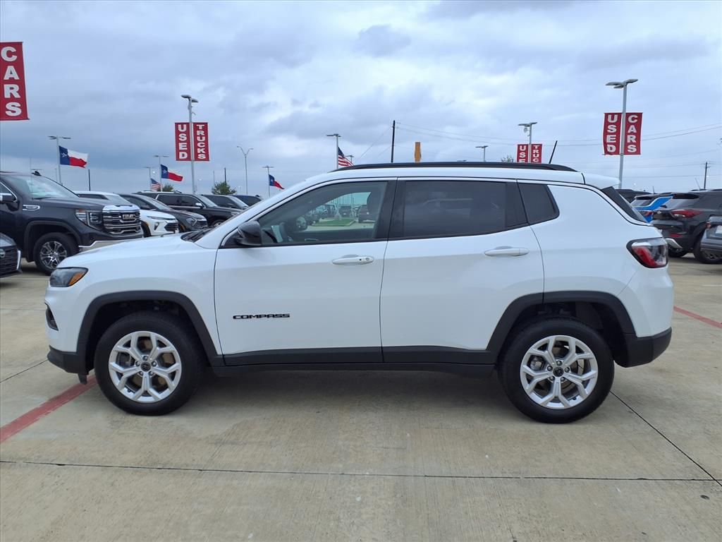 2025 Jeep Compass Latitude - 8