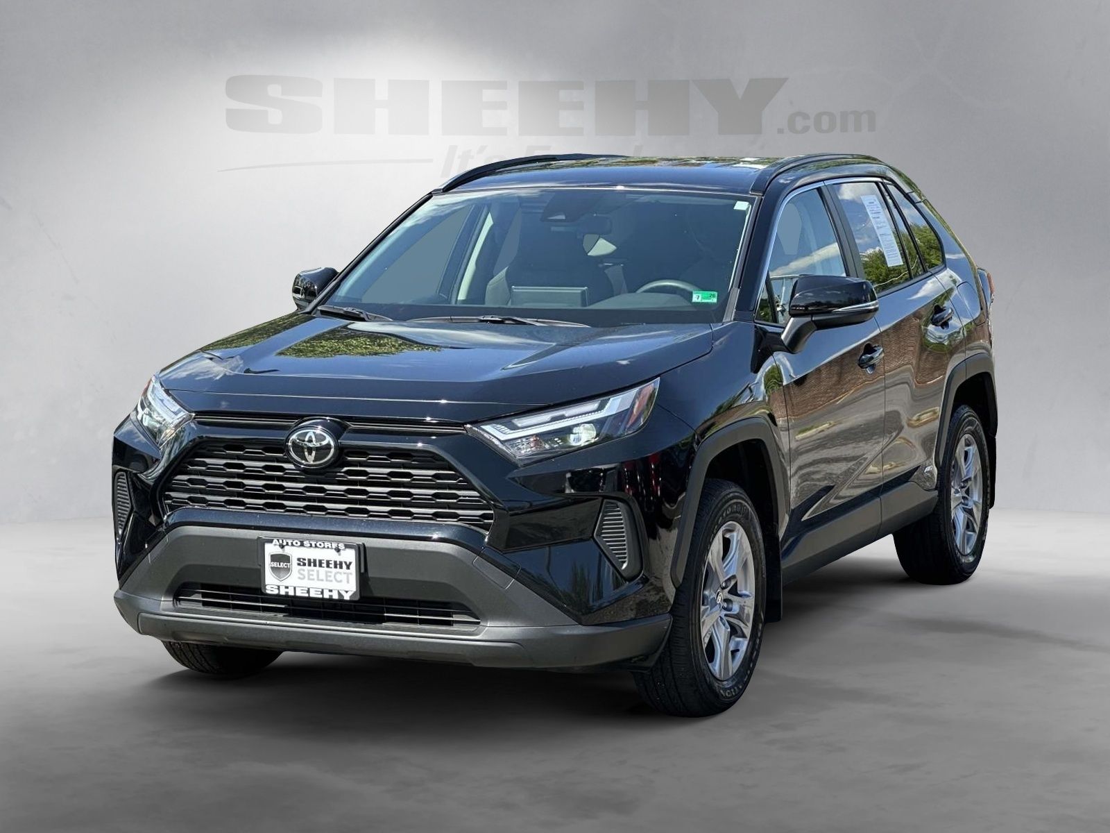 Used 2025 Black Toyota XLE image 15