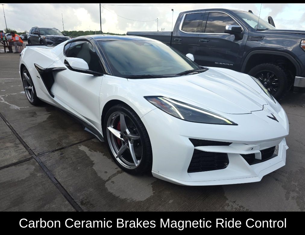 Arctic White 2025 Chevrolet Corvette Z06 3LZ Coupe RWD Coupe Rear-Wheel Drive 8-Speed Dual Clutch