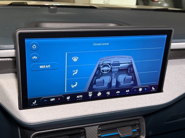 New 2026 Oxford White Ford XLT image 24