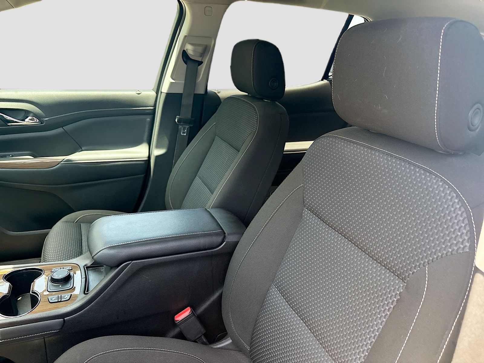 Used 2023 Black GMC SLE image 22