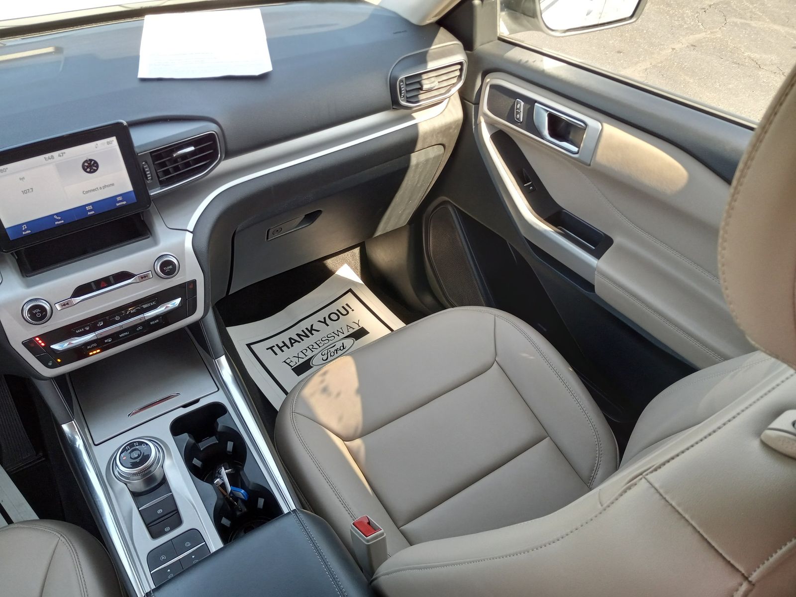 2024 Ford Explorer image 19