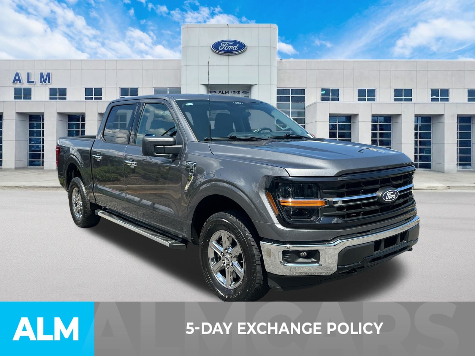 Used 2025 Gray Ford XLT image 3