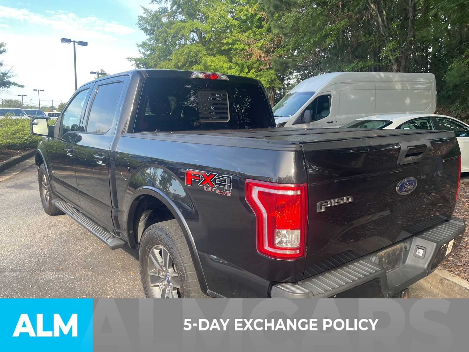 2015 Ford F-150 XLT photo 2