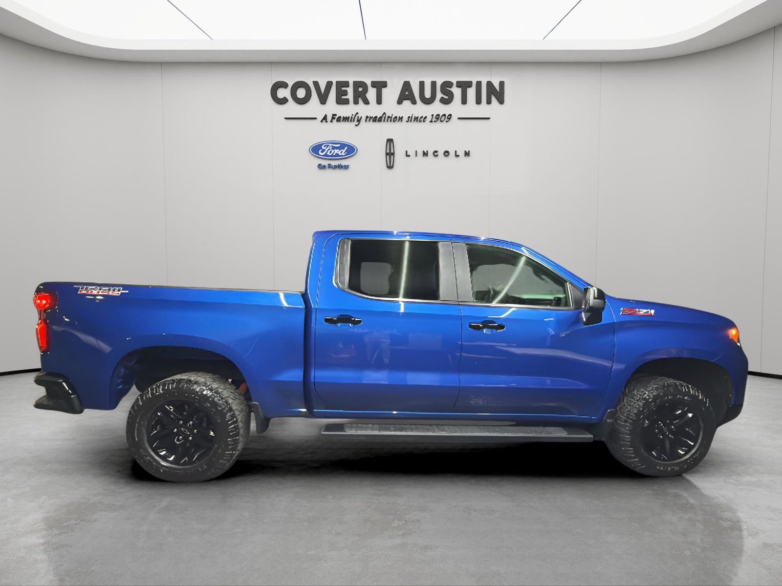 Used Car 2022 Chevrolet Silverado 1500  Lt Trail Boss For Sale Under $50,000 In Austin, Texas