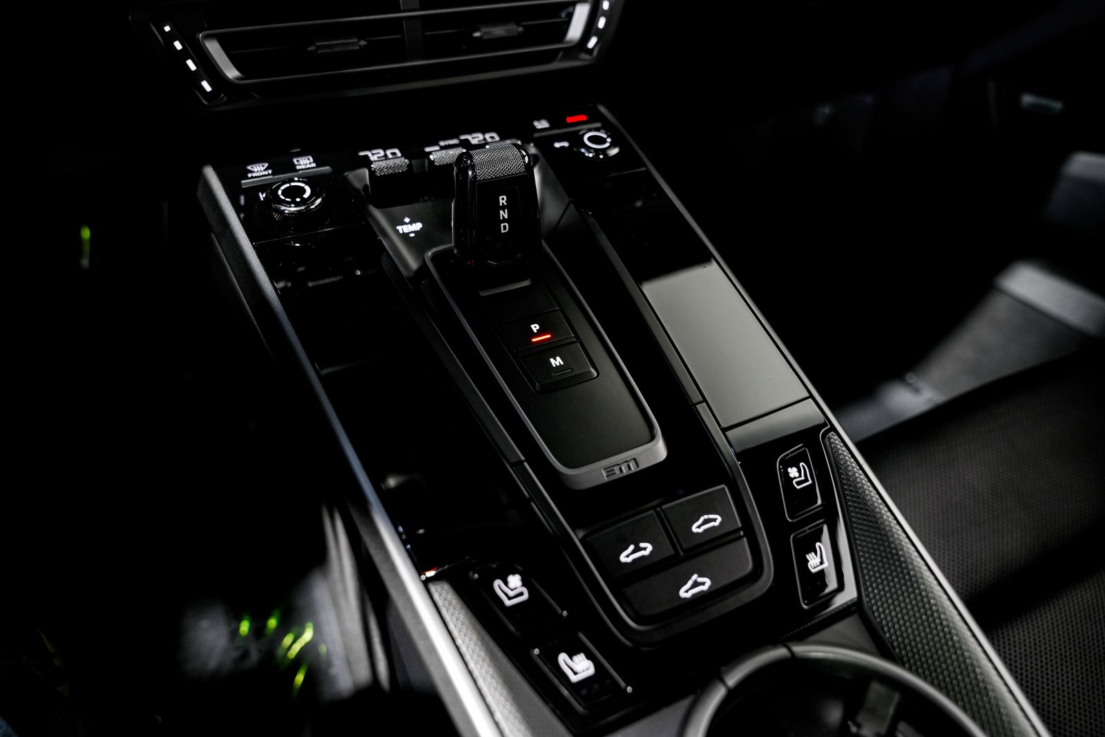 2022 Porsche 911 Carrera 4S — photo 16