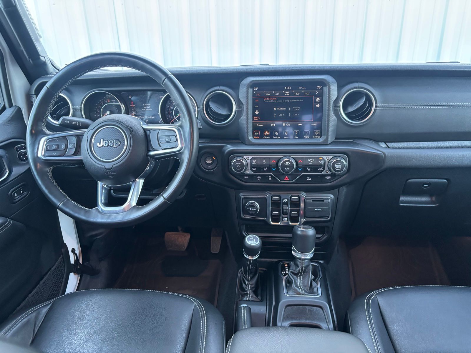 Used Car 2022 Jeep Gladiator  Overland For Sale Under $35,000 In Austin, Texas