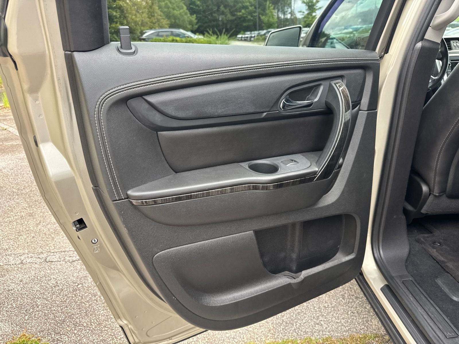 Used 2016 Silver GMC SLT-1 image 22