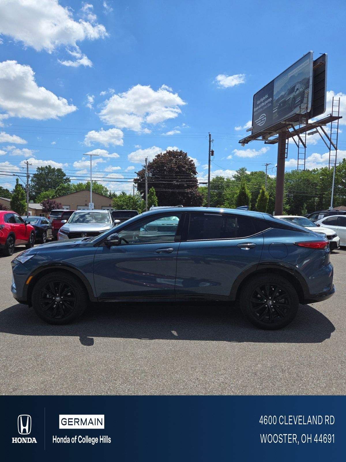 Used 2025 Blue Buick Sport Touring image 31