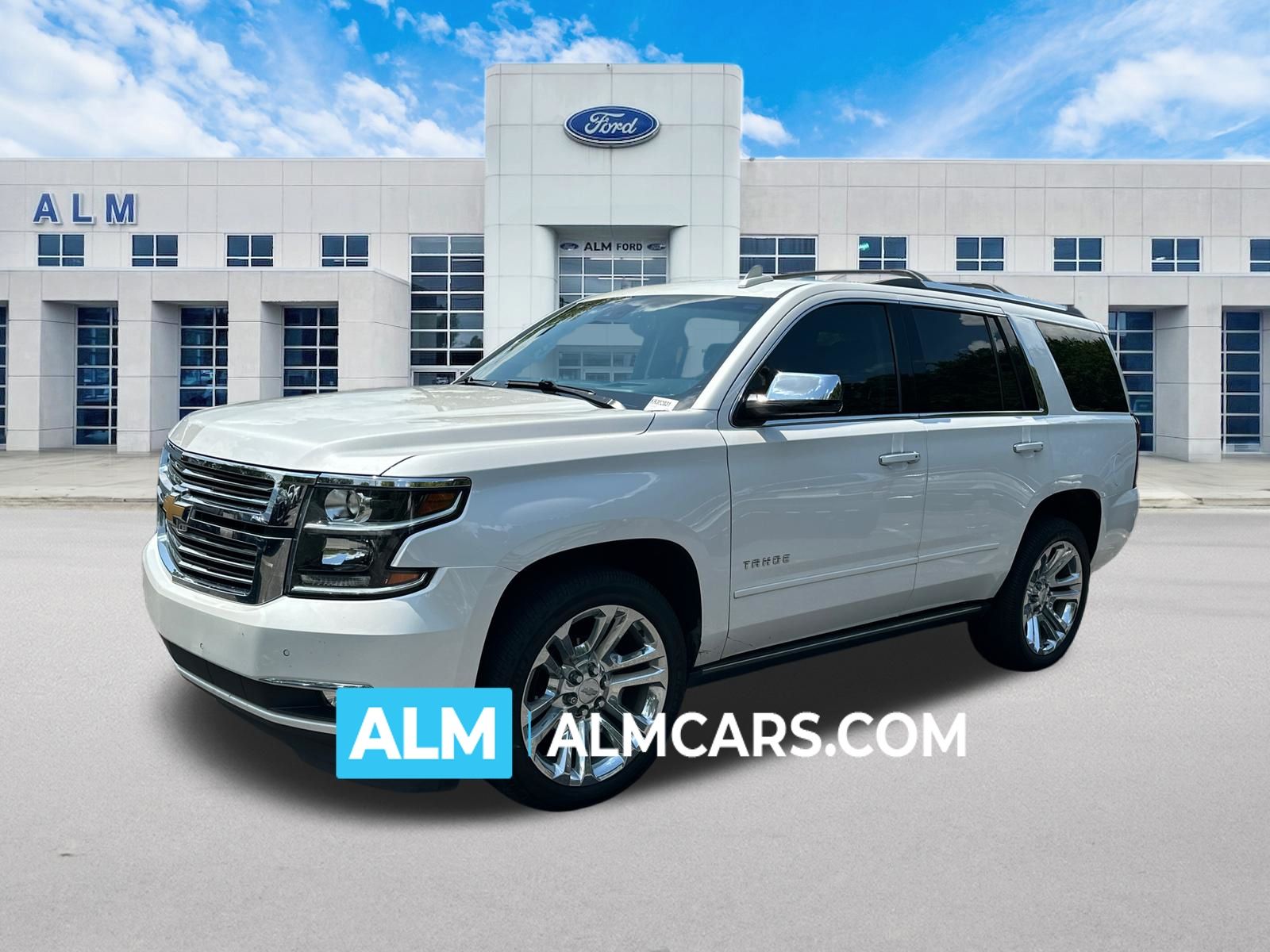 White (Iridescent Pearl Tricoat) 2019 Chevrolet Tahoe SUV / Crossover Four-Wheel Drive