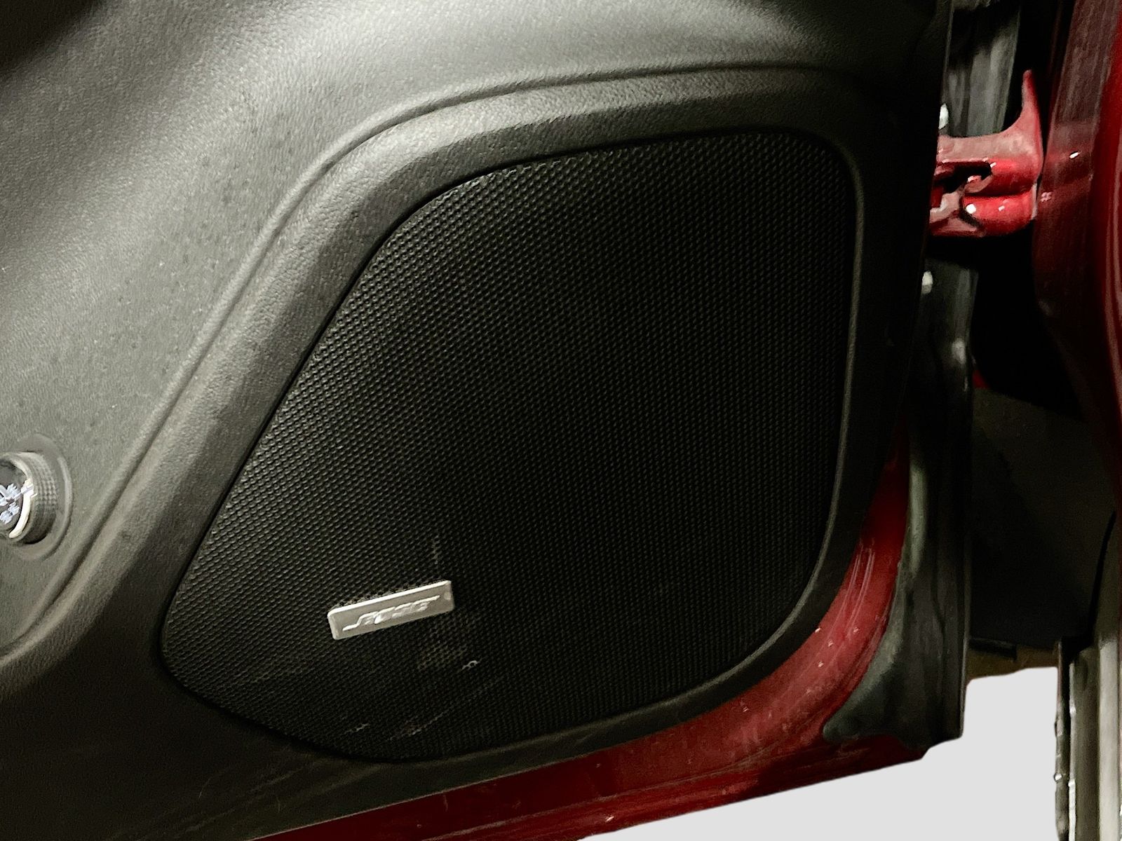 Used 2025 Red Chevrolet Premier image 19