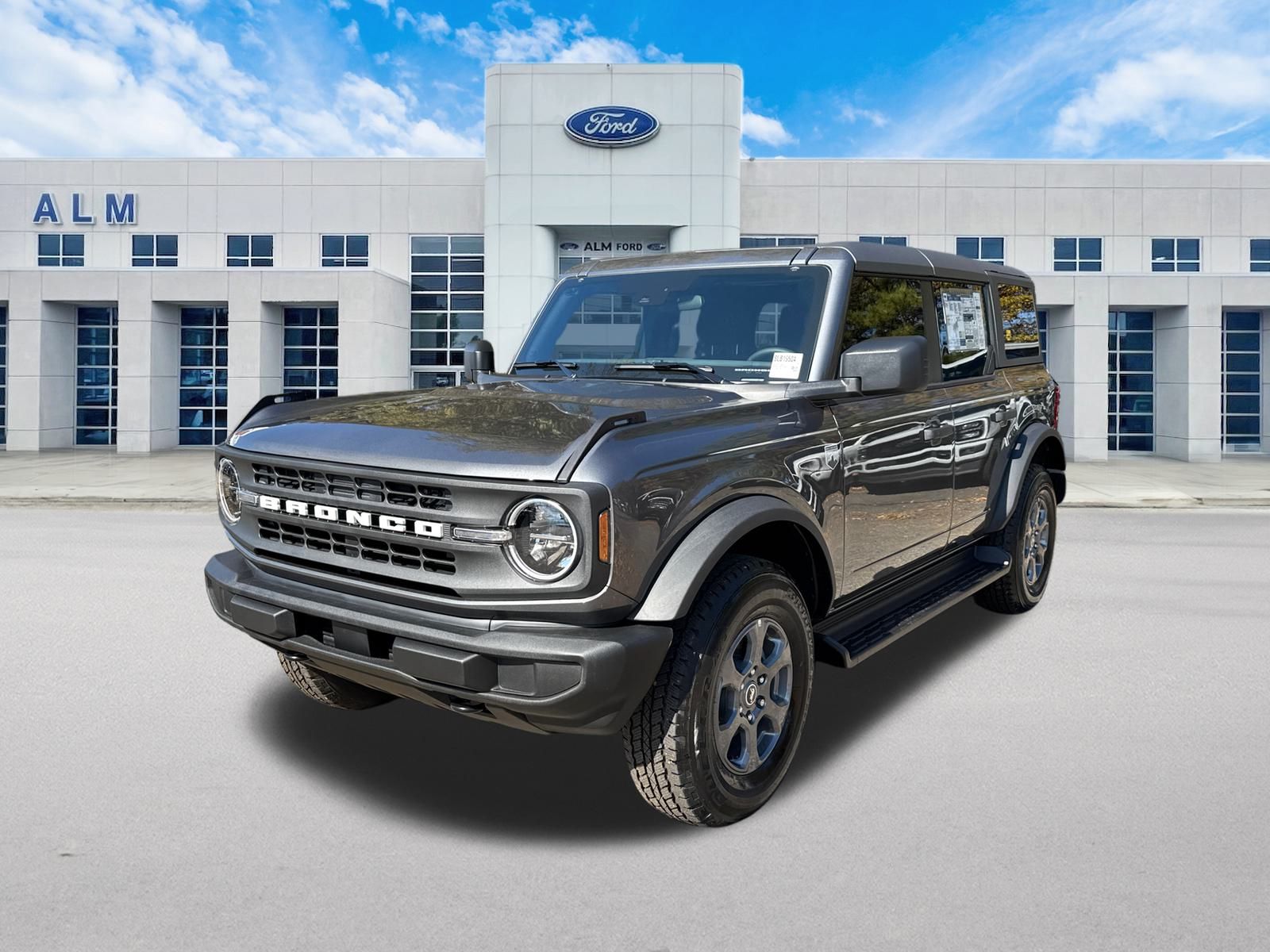 2025 Ford Bronco 4-Door Big Bend's photo