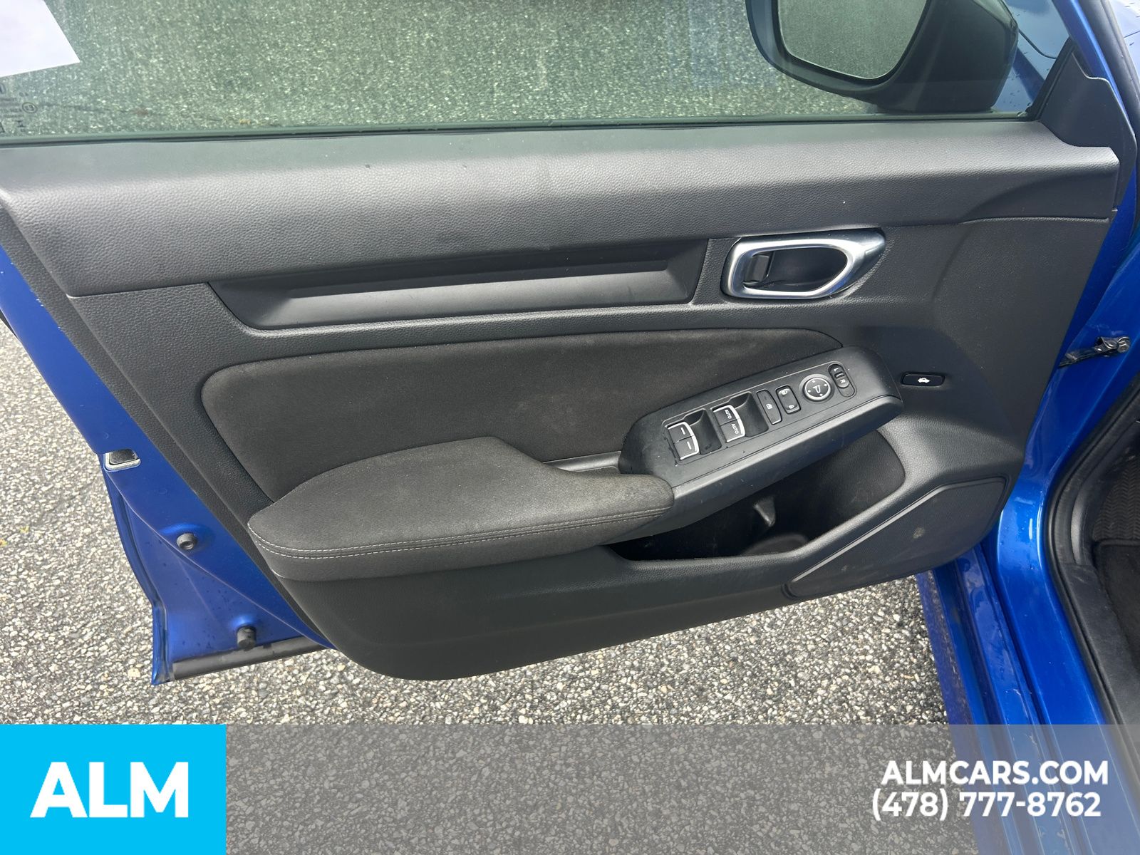 Used 2023  Honda Sport image 13